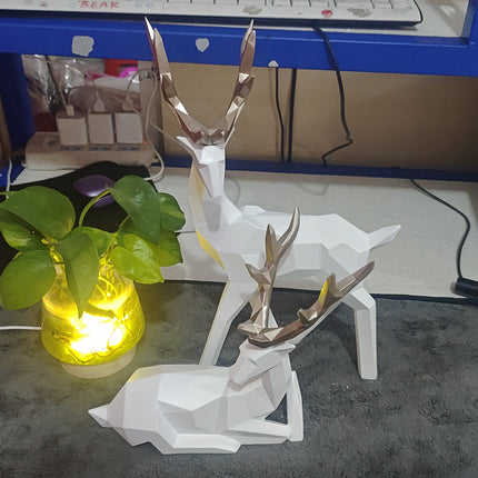 Deers Sculpture Resin Deer Statue Decoration Home Decor Statues Deer Figurines Modern Decoration Deers Table Ornament