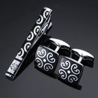 Black Enamel Flower / 18K