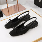 Black / 35