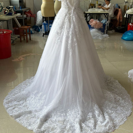 Off-shoulder Bridal Main Wedding Dress Elegant Court Style High-grade Luxury French Light Door Yarn