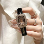 Rose Shell Black Belt